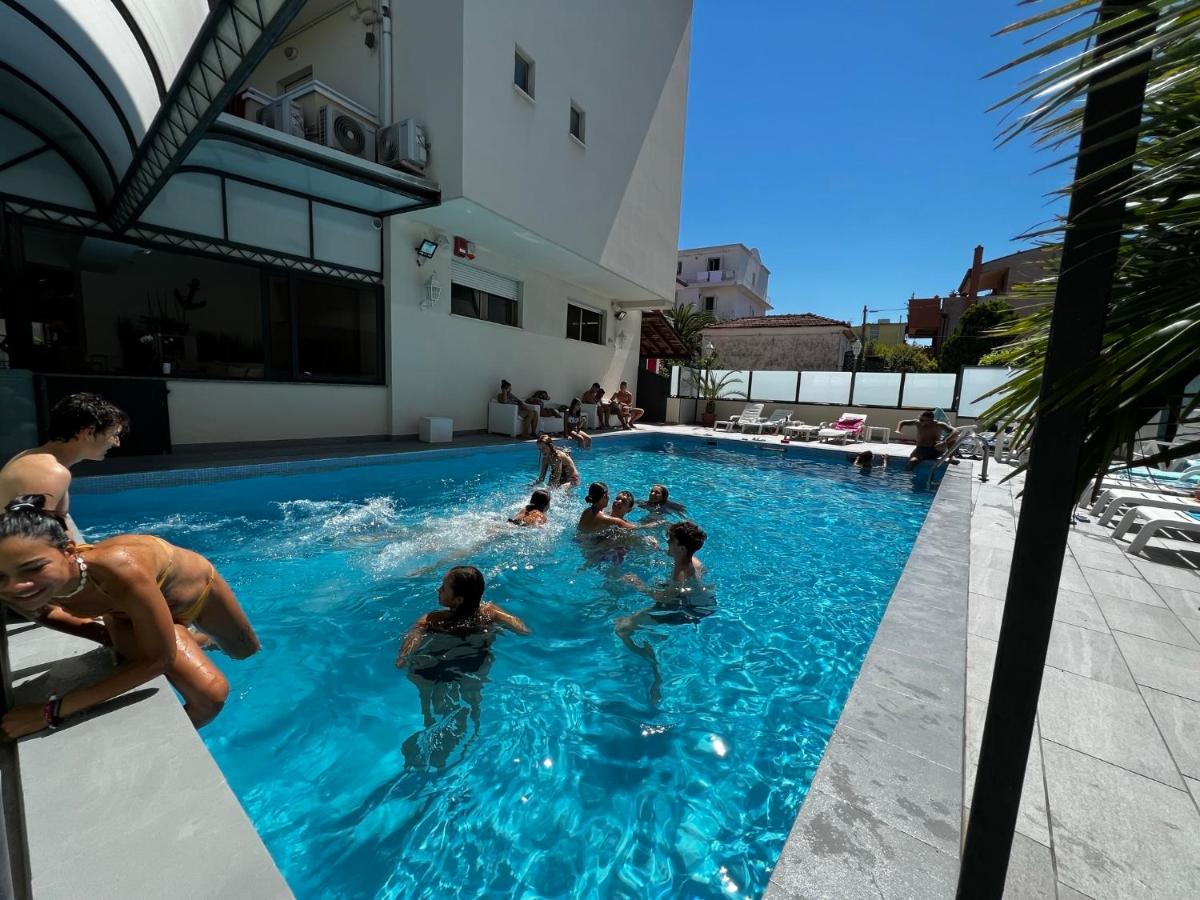 Apparthotel Ardea リッチョーネ エクステリア 写真